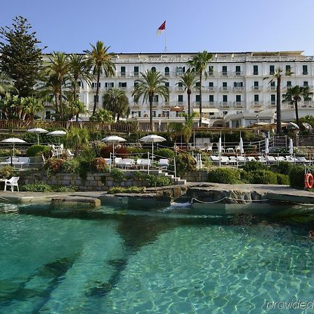 Royal Hotel Sanremo Luaran gambar The Hotel