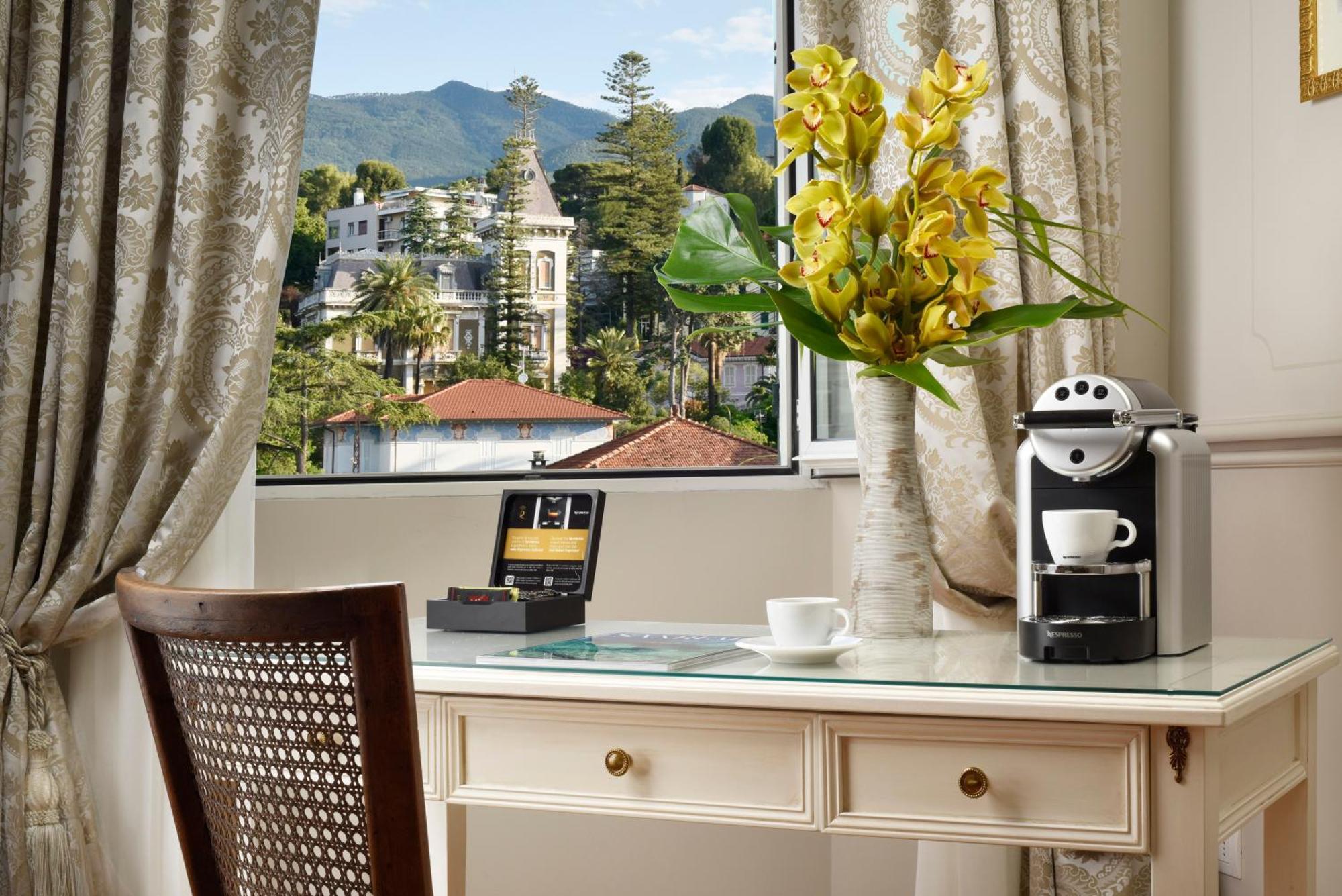 Royal Hotel Sanremo Luaran gambar