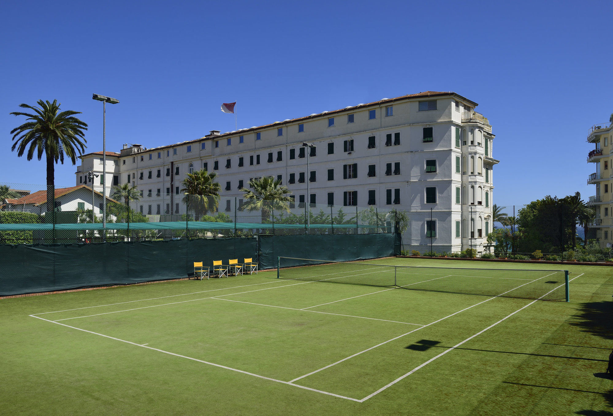 Royal Hotel Sanremo Luaran gambar Tennis Club